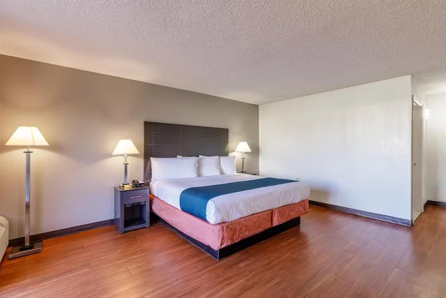 غرفة ديلوكس بسرير كينج لذوي الإعاقة، Motel6 Dumfries, VA 5/7