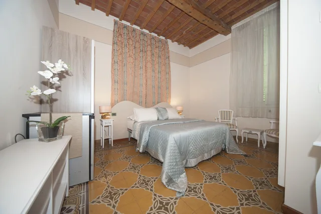 Room, Double Bed, Lucca Relais 10/10