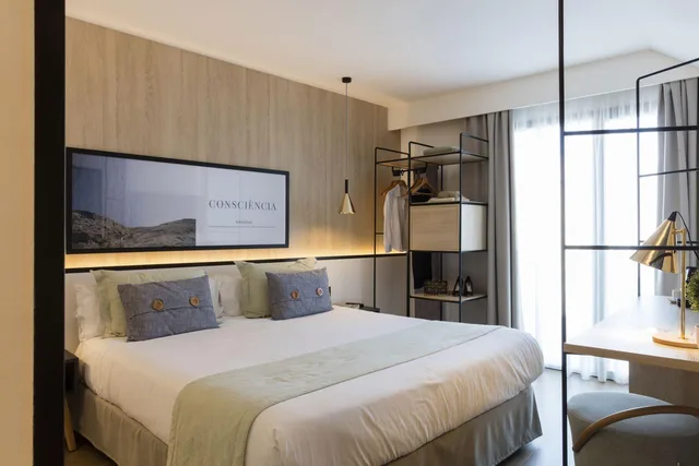 غرفة قياسية ديلوكس بسرير مزدوج بحوض جاكوزي، Som Ars Magna Bleisure Hotel 1/1