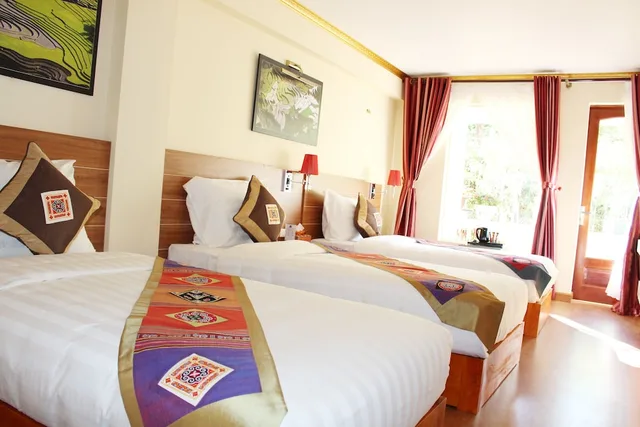غرفة ديلوكس بسريرين منفصلين بإطلالة على المدينة، Sapa Dragon Hotel 1/3