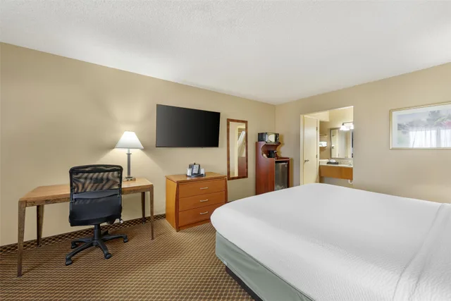 غرفة بسرير كينج، Best Western Cottonwood Inn 4/9