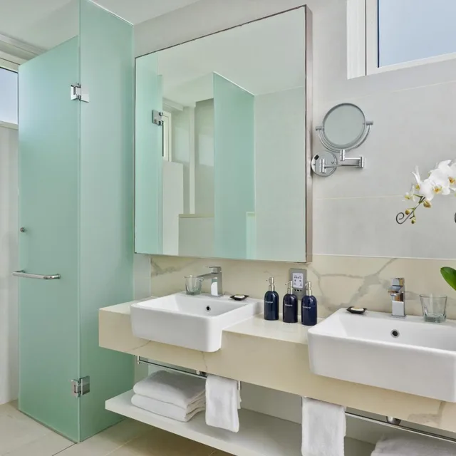 2 Bedrooms, Pavilion, Ocean Front, High Floor، Alma Resort Cam Ranh 7/10
