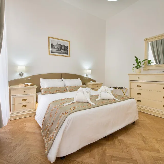 شقة سوبيريور بسرير مزدوج، Hotel Suite Home Prague 2/4