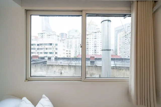 Economy, Apartment, 1 Single and 2 Double Beds، Book and Bed-People's Square 8/10