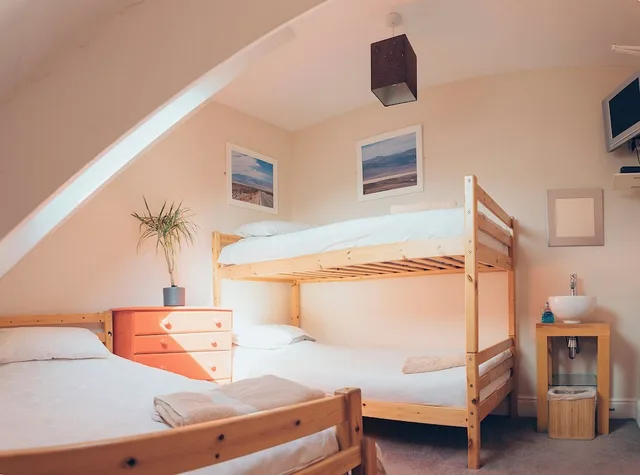 Room, Triple, 1 Single and 1 Bunk Bed, Shared Bathroom، Smarties Surf Lodge 1/4