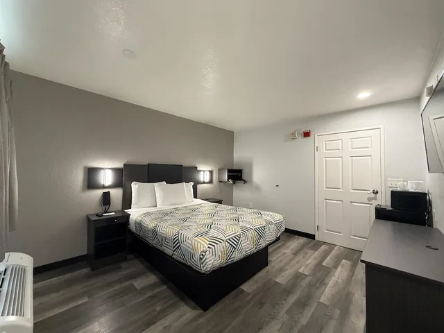 غرفة ديلوكس بسرير كوين، Motel6 Seattle, WA - South 1/6
