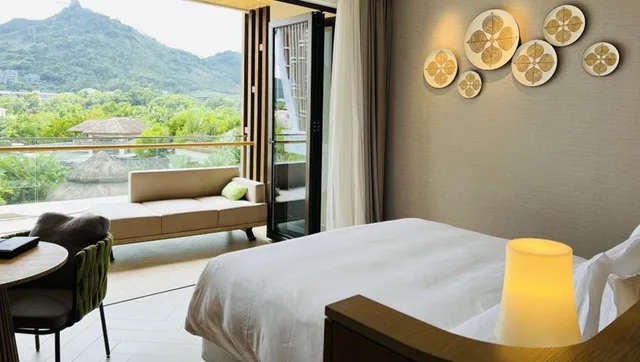 جناح بسرير كينج بإطلالة على الجبل، Holiday Inn Resort Qionghai Guantang 2/6