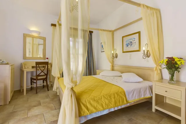 Honeymoon, Suite, Twin Beds, Mathios Village 1/10