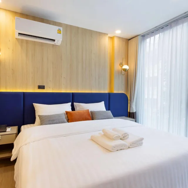 Studio, Aquila Hotel Bangkok 2/6