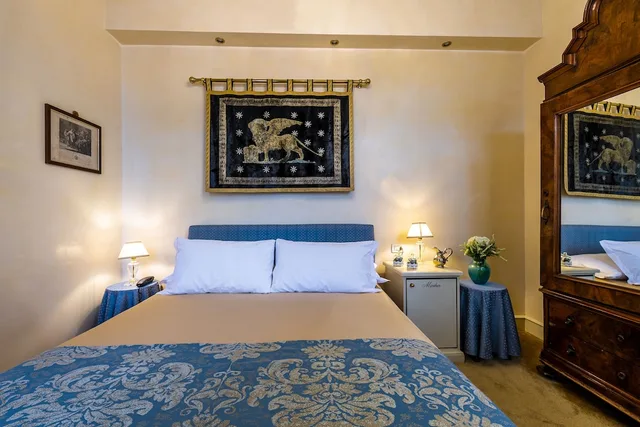 جناح، Palazzo Odoni 1/3