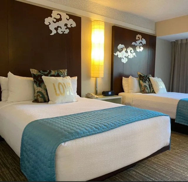 Standard, 2 Double Beds, Atrium Hotel at Orange County Airport 2/4