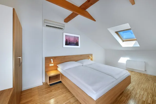 2 Bedrooms, Exclusive, Penthouse, 2 Queen Beds, Sofa, Terrace, DownTown Suites Kodanska 1/3