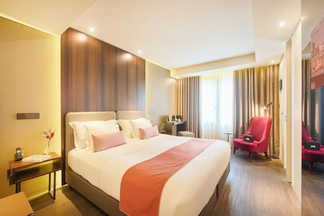 Superior, Double or Twin Bed, Hotel Moon and Sun Porto 1/8
