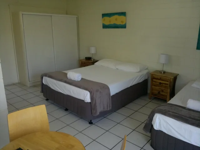 Studio, Queen Bed, WHITSUNDAY ON THE BEACH 2/2