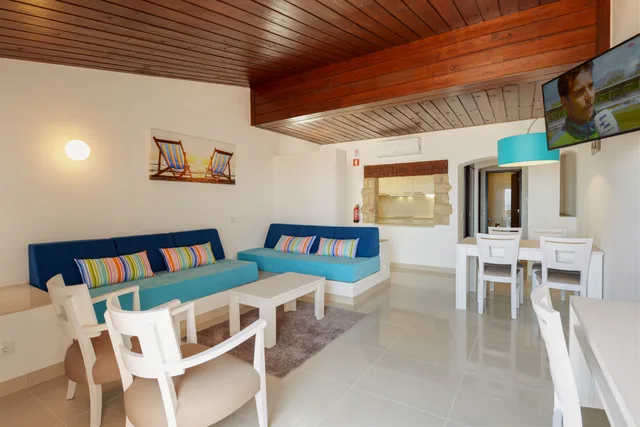 One Bedroom Apartment Deluxe 2.1، 3HB Golden Beach 2/6