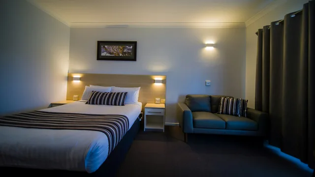 غرفة ديلوكس بسرير كوين، Hamiltons Townhouse Motel 2/10