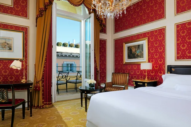 Room, Double Bed, The Westin Excelsior Roma 3/8