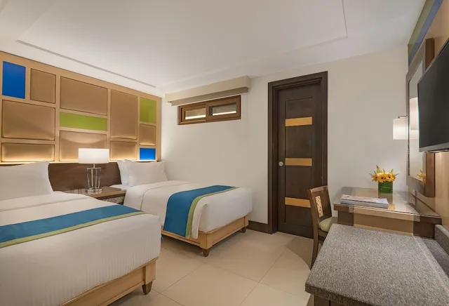 غرفة عائلية بسرير كوين وسريرين فرديين، Henann Resort Alona Beach 6/12