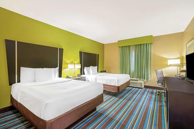 غرفة بسريرين كوين لذوي الإعاقة، La Quinta Inn & Suites by Wyndham Muskogee 10/10