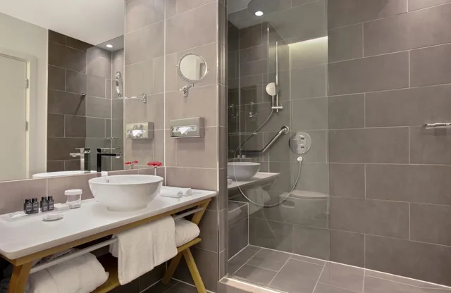 غرفة بريميوم، Hotel Berlin Potsdamer Platz by Leonardo Hotels 8/8