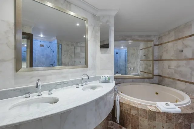 جناح كلوب مع دخول صالة النادي، Crowne Plaza Terrigal 6/6