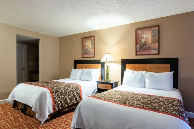 غرفة ديلوكس بسريرين مزدوجين بمطبخ صغير، Sundial Inn 2/4