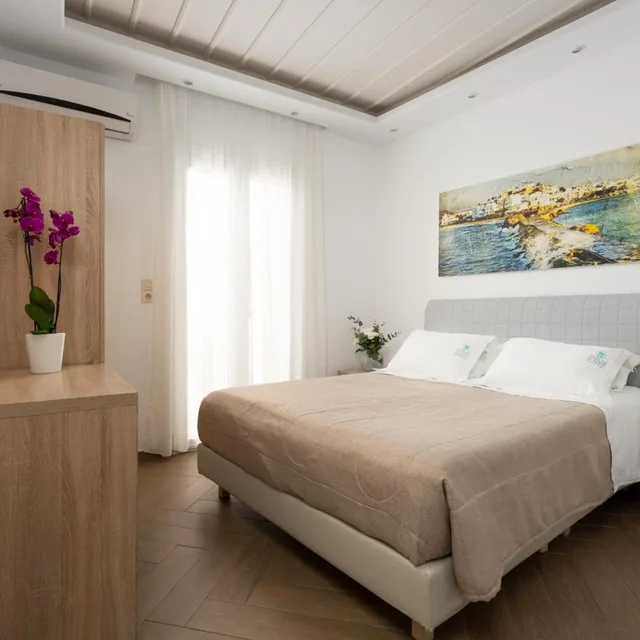 غرفة، Polis of Naxos 1/10