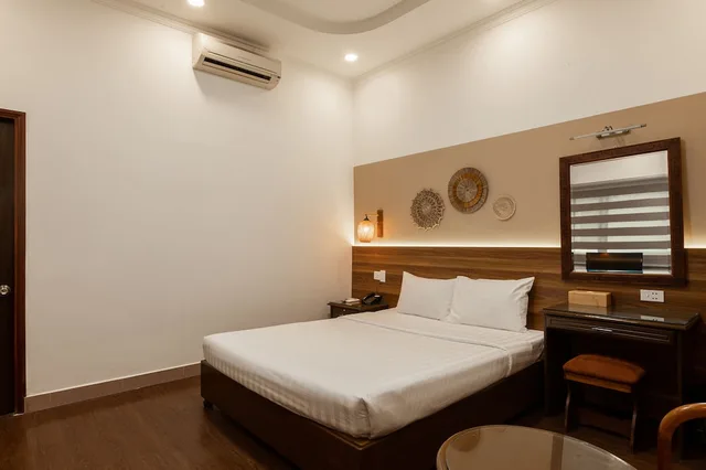 Mezzanine, Standard, Twin Beds، Lantern Hotel 2/7