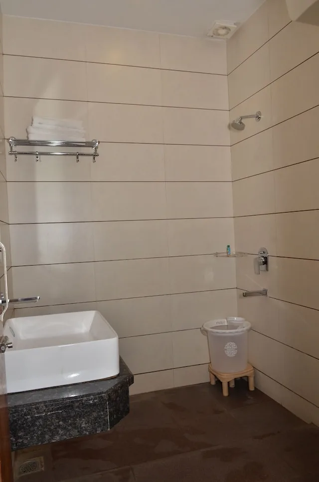 غرفة بريميوم بسرير مزدوج، OYO Rooms Railway Station Exit Gate 2/3