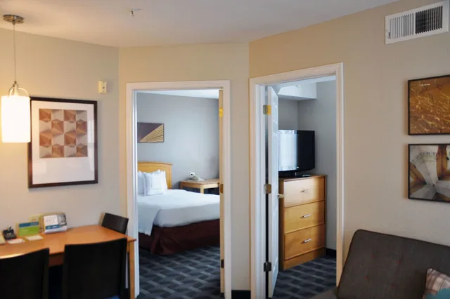 studio, multiple beds، TownePlace Suites by Marriott Albuquerque Airport 4/10