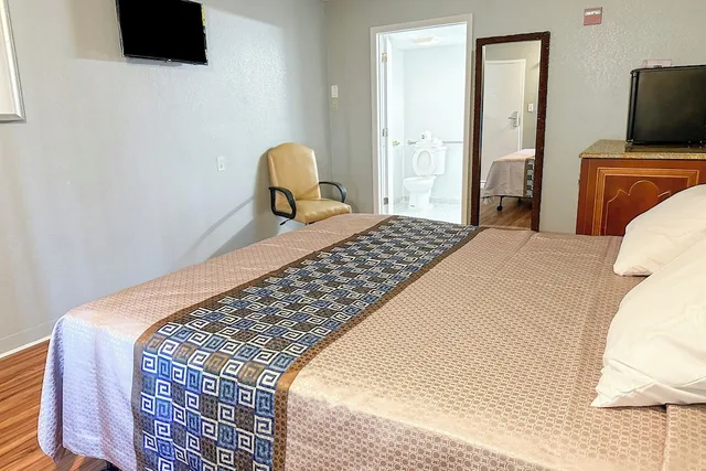 غرفة قياسية بسرير كينج، Hahira Inn By OYO near Valdosta 7/10