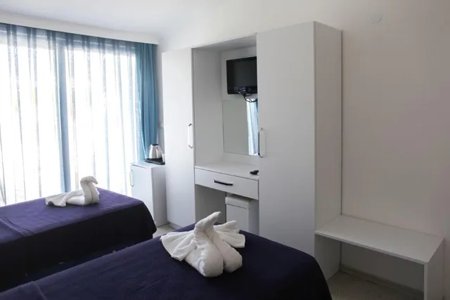 غرفة عائلية بإطلالة على الحديقة، Navy Hotel 2/2