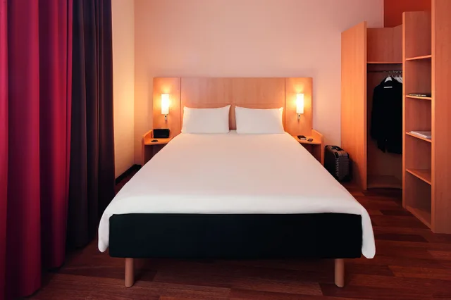 غرفة قياسية بسرير مزدوج وسرير فردي، ibis Cannes Plage La Bocca 6/10