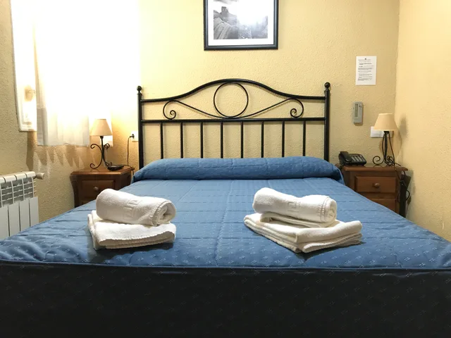 غرفة قياسية بسرير مزدوج، Hostal El Pilar 3/10