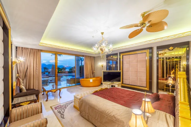 Deluxe Room Swim Up Sea View، The Plaza Bodrum 1/3