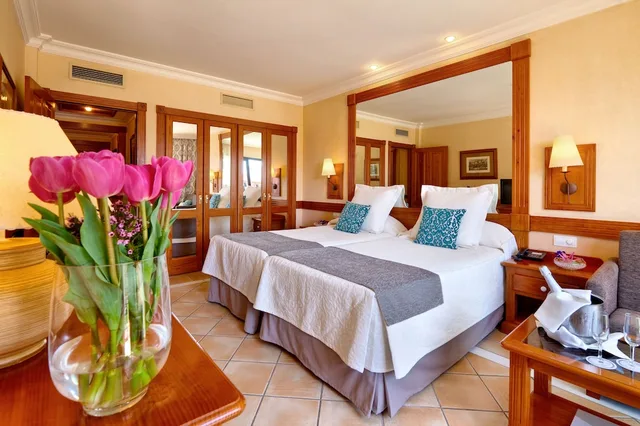 غرفة قياسية مفردة بسرير كوين، Gf Gran Costa Adeje Formerly Costa Adeje Gran Hotel 6/10