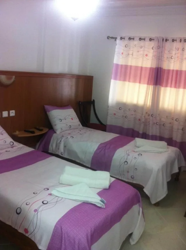 غرفة بسريرين منفصلين، HOTEL OUMAYA SAFA 1/1