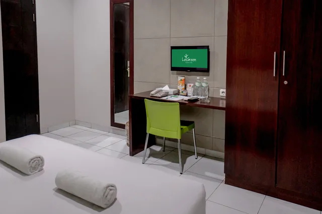 غرفة بسرير كينج، Legreen Suite Setiabudi 3/5