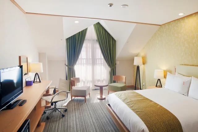غرفة سوبيريور بسرير كوين بشرفة، Holiday Inn Resort Alpensia Pyeongchang 1/5