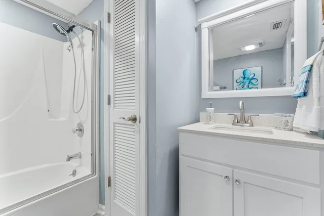 2 Bedrooms, Condo, 2 Double Beds, King Bed, Bunk Bed, Beach Front, 2 Bathrooms, Sandpiper Beacon Beach Resort 3/6