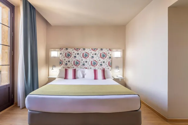 غرفة بسرير مزدوج بشرفة، Hotel Itaca Jerez 8/10