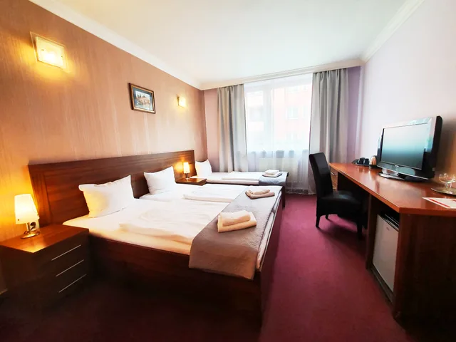 Room, Triple, Pool Access، Relax Inn Hotel Prague 4/4