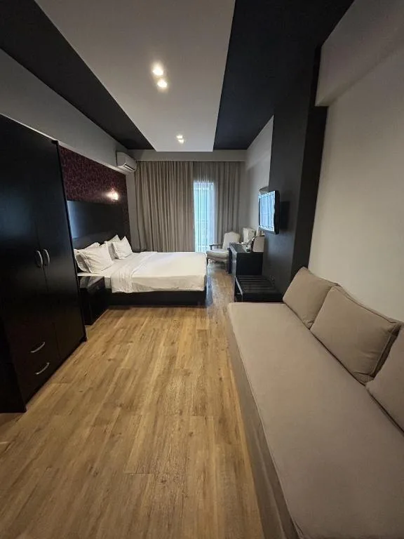 غرفة ثلاثية بثلاثة أسرّة، Areos Hotel 4/10