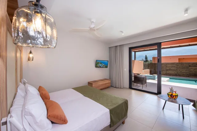 غرفة سوبيريور بسرير مزدوج بمسبح خاص، Kiani Beach Resort 1/3
