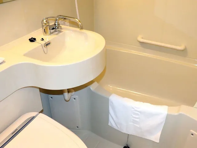 غرفة قياسية بسريرين منفصلين للمدخنين، Toyoko Inn Moriya Ekimae 6/6