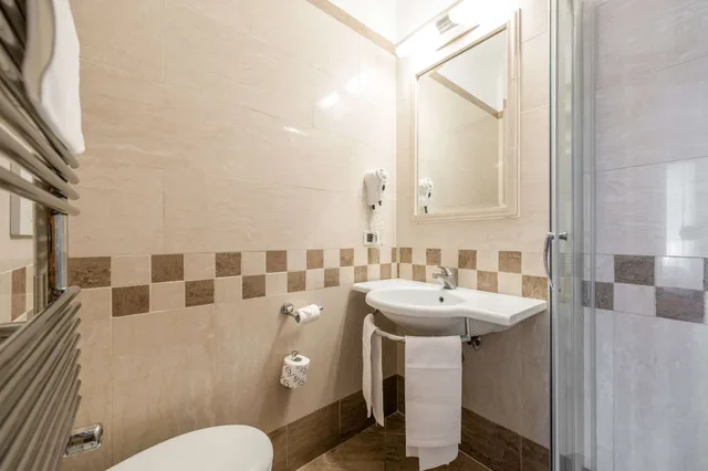 Room, Triple, 1 Double and 1 Single Bed, Gardenia Sorrento Coast, Ascend Hotel Collection 9/10