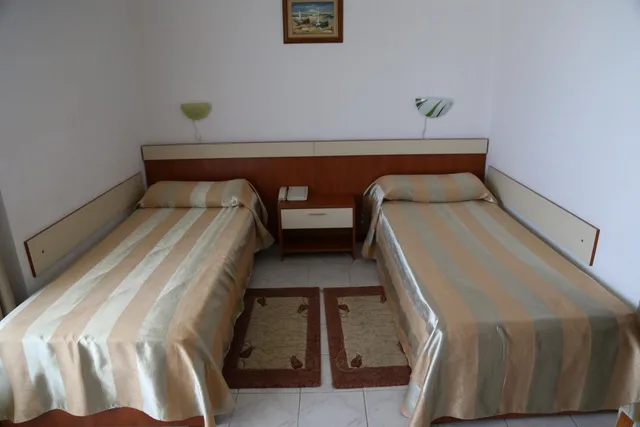 غرفة بسرير مزدوج بإطلالة على البحر، Hotel Orfeu 3/10
