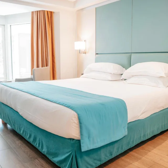 غرفة سوبيريور بإطلالة على المرفأ، Port Palace Hotel 1/10