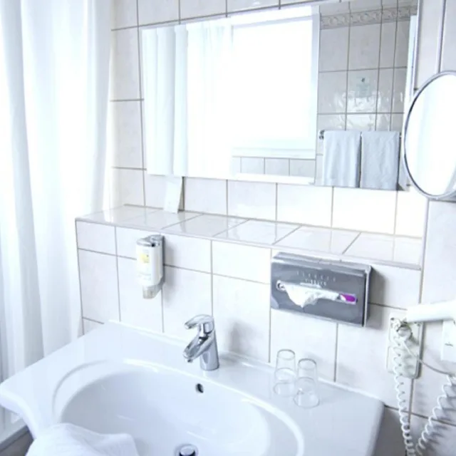 غرفة قياسية بسرير كينج، Sachsenwald Hotel Reinbek 7/7