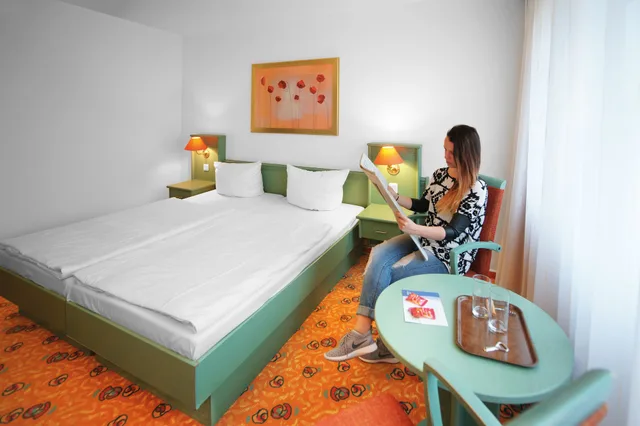 غرفة قياسية بسريرين منفصلين، Ifa Schoneck Hotel & Ferienpark 5/8